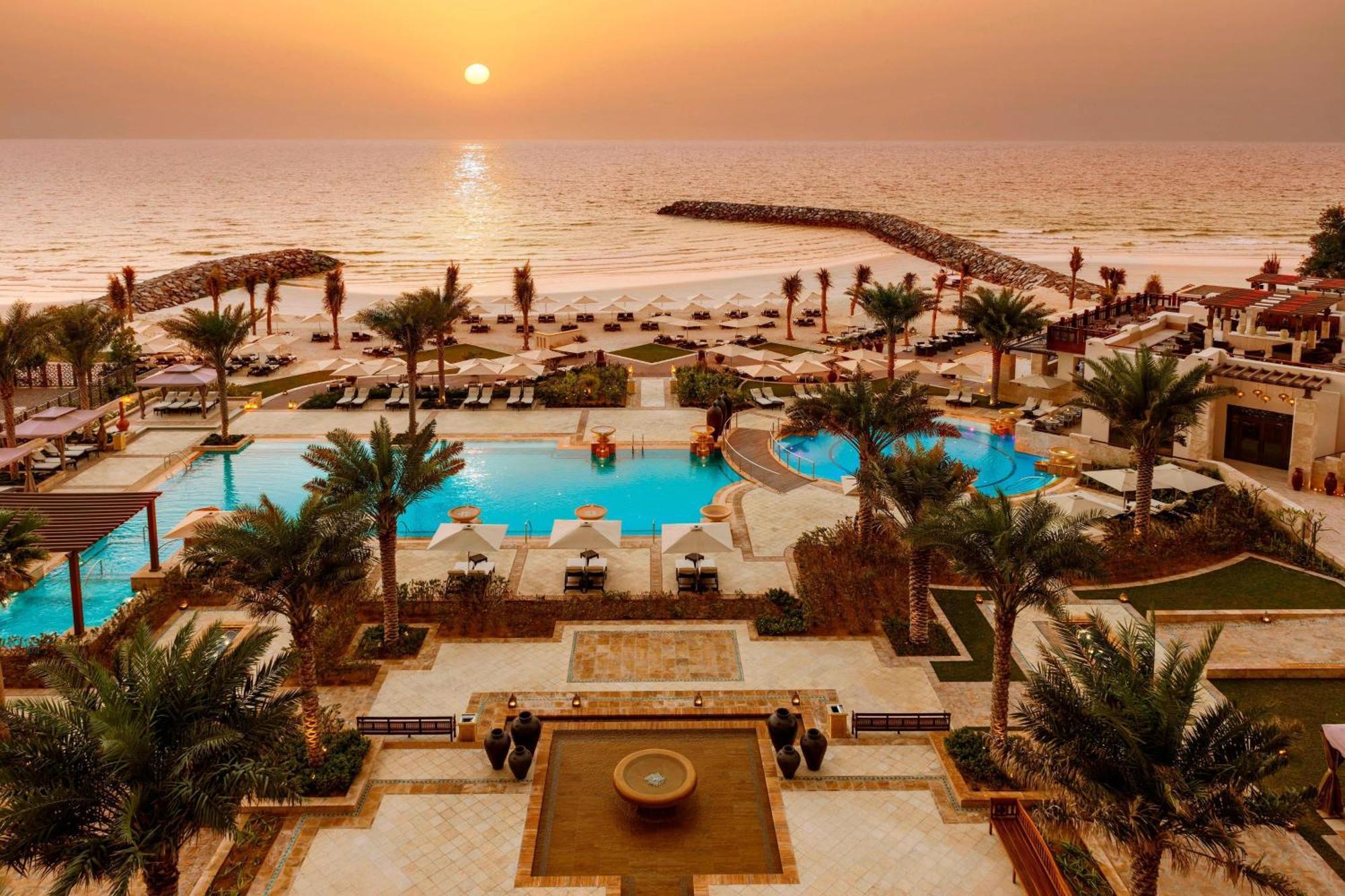 Ajman Saray, A Luxury Collection Resort, Adzsmán Kültér fotó The Oberoi Beach, Muscat