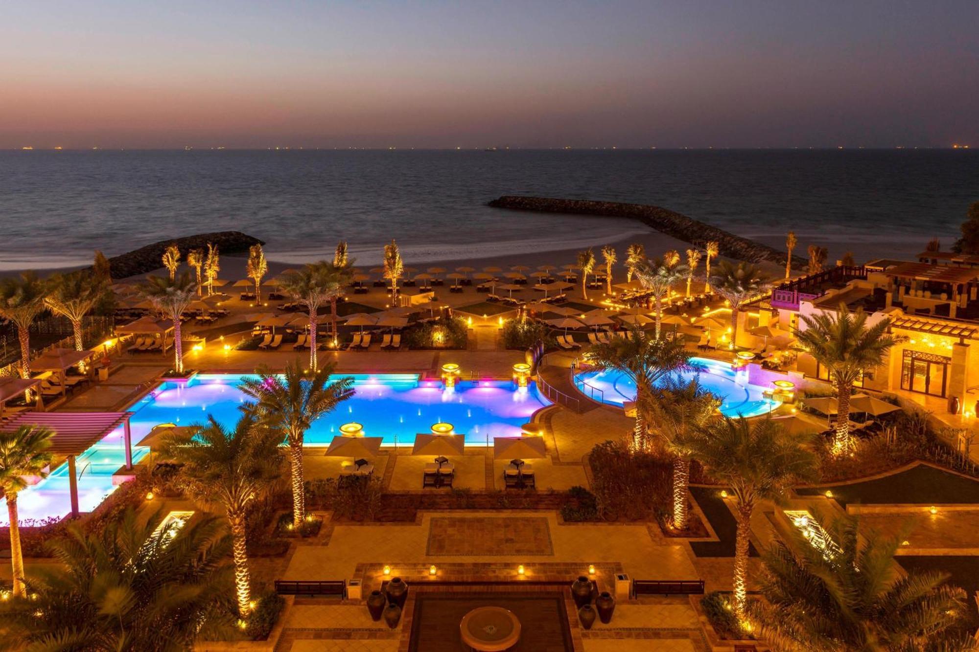 Ajman Saray, A Luxury Collection Resort, Adzsmán Kültér fotó The Cove Rotana Resort