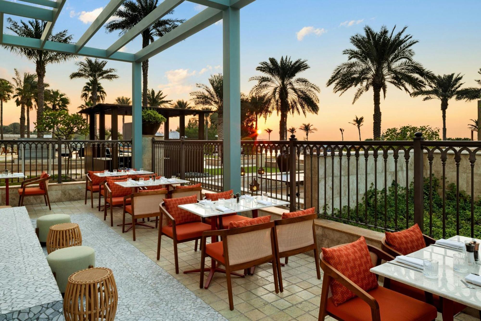 Ajman Saray, A Luxury Collection Resort, Adzsmán Kültér fotó The Terrace